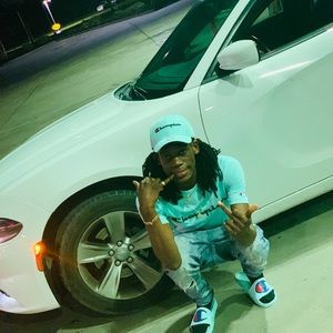 Meet your Posher, Eric